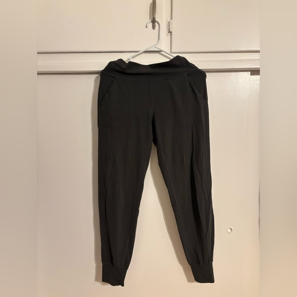 Lululemon Align High Rise Joggers in Graphite Grey